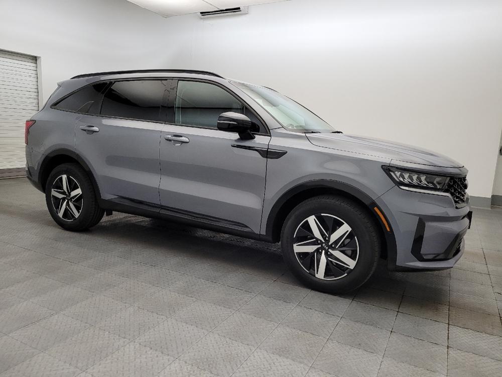 used 2021 Kia Sorento car, priced at $28,095