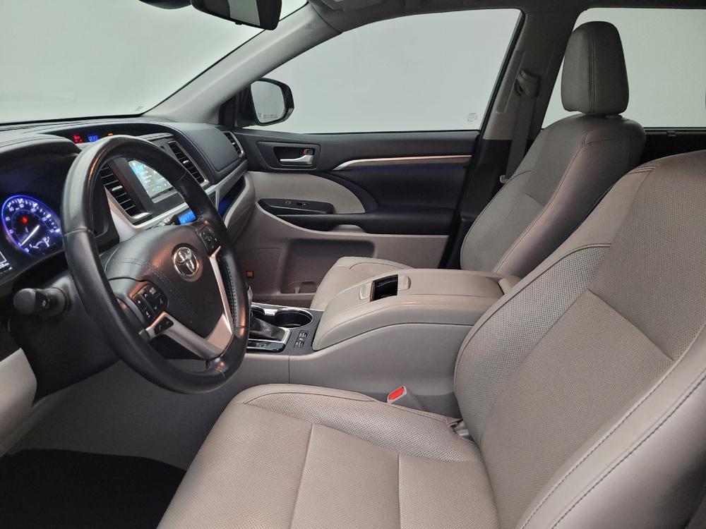 used 2017 Toyota Highlander car, priced at $22,295