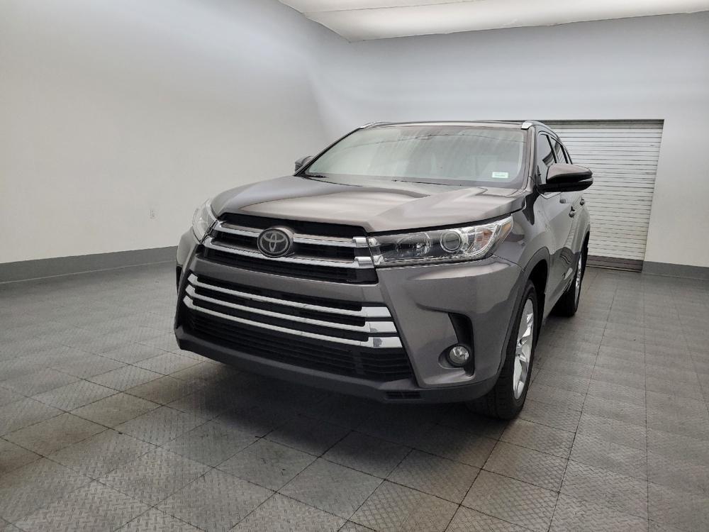 used 2017 Toyota Highlander car, priced at $22,295