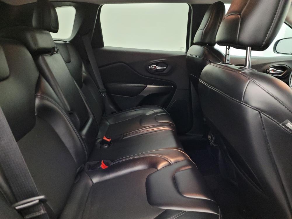 used 2020 Jeep Cherokee car, priced at $17,395