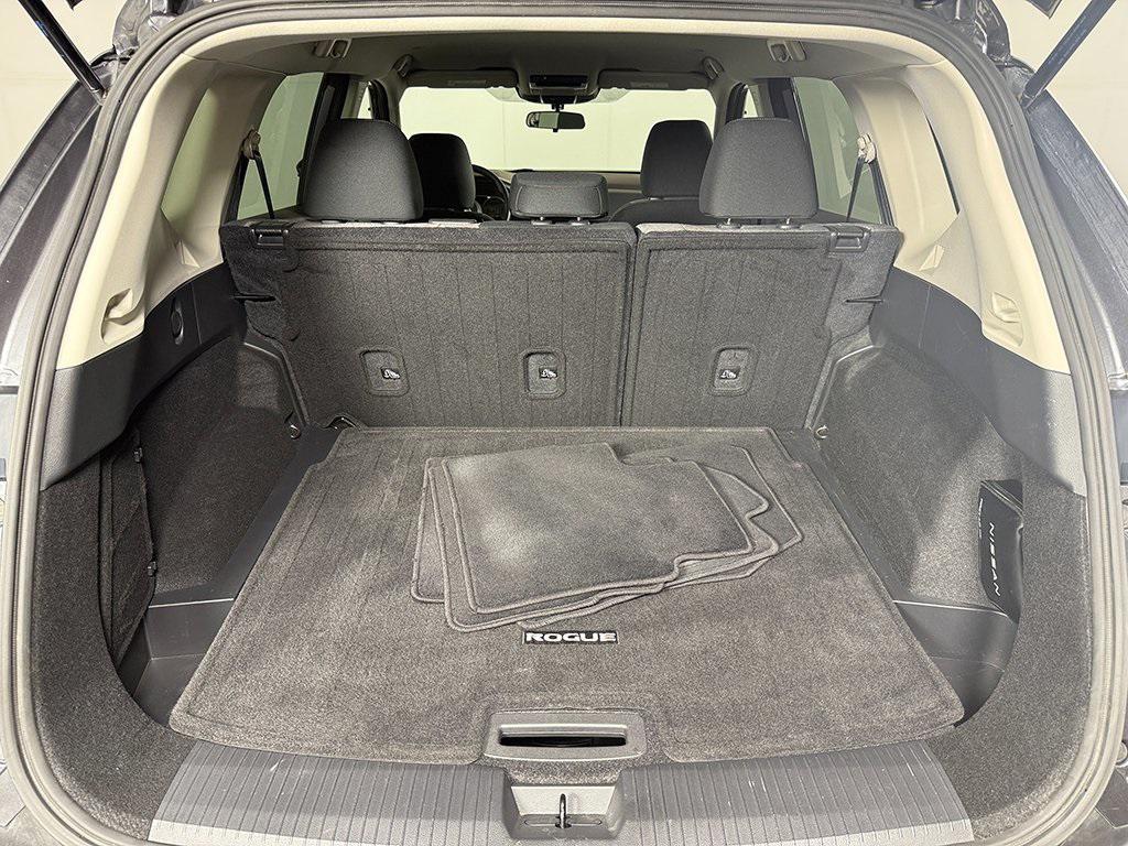 used 2022 Nissan Rogue car, priced at $18,990