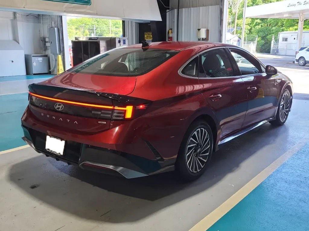 used 2024 Hyundai Sonata Hybrid car, priced at $22,925