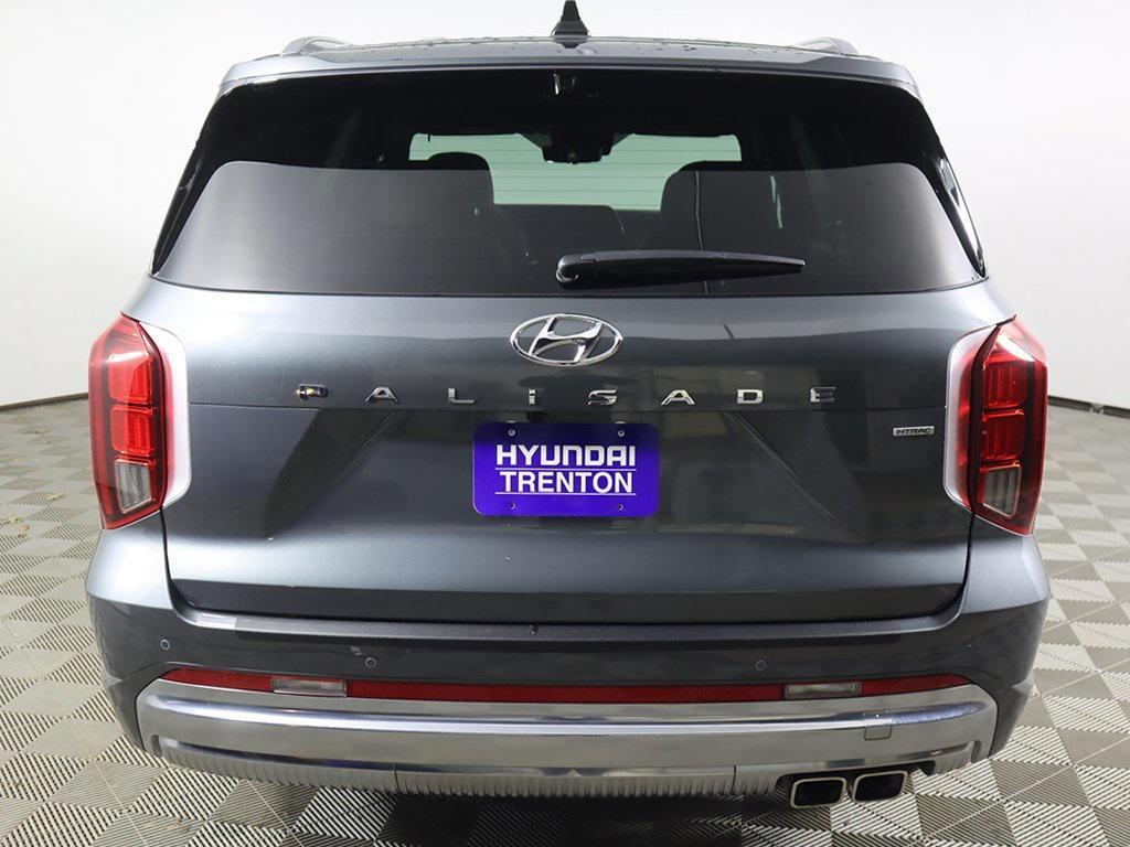 used 2024 Hyundai Palisade car, priced at $42,389