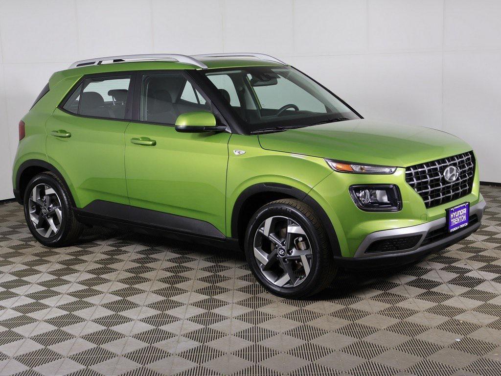 used 2022 Hyundai Venue car, priced at $15,990