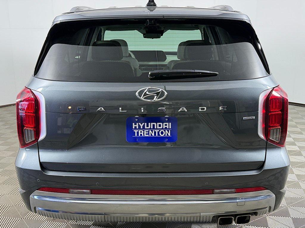 used 2023 Hyundai Palisade car, priced at $37,725