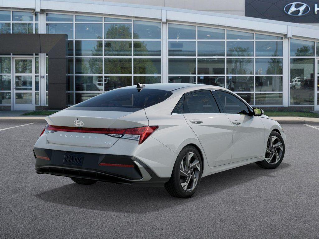 new 2025 Hyundai Elantra HEV car