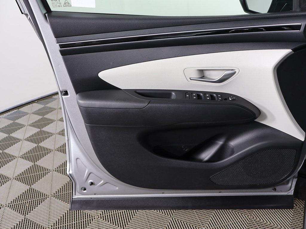 used 2024 Hyundai TUCSON Hybrid car, priced at $28,995