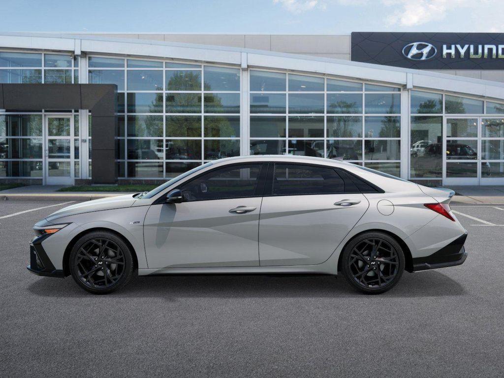 new 2025 Hyundai Elantra car