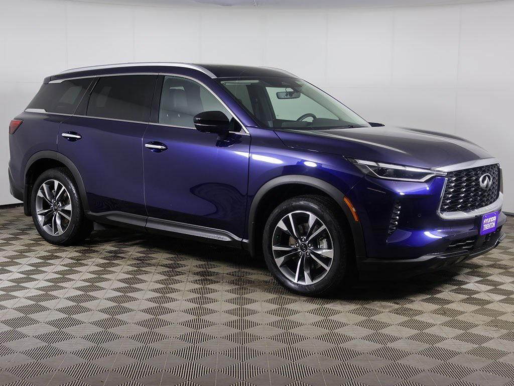 used 2025 INFINITI QX60 car, priced at $45,550