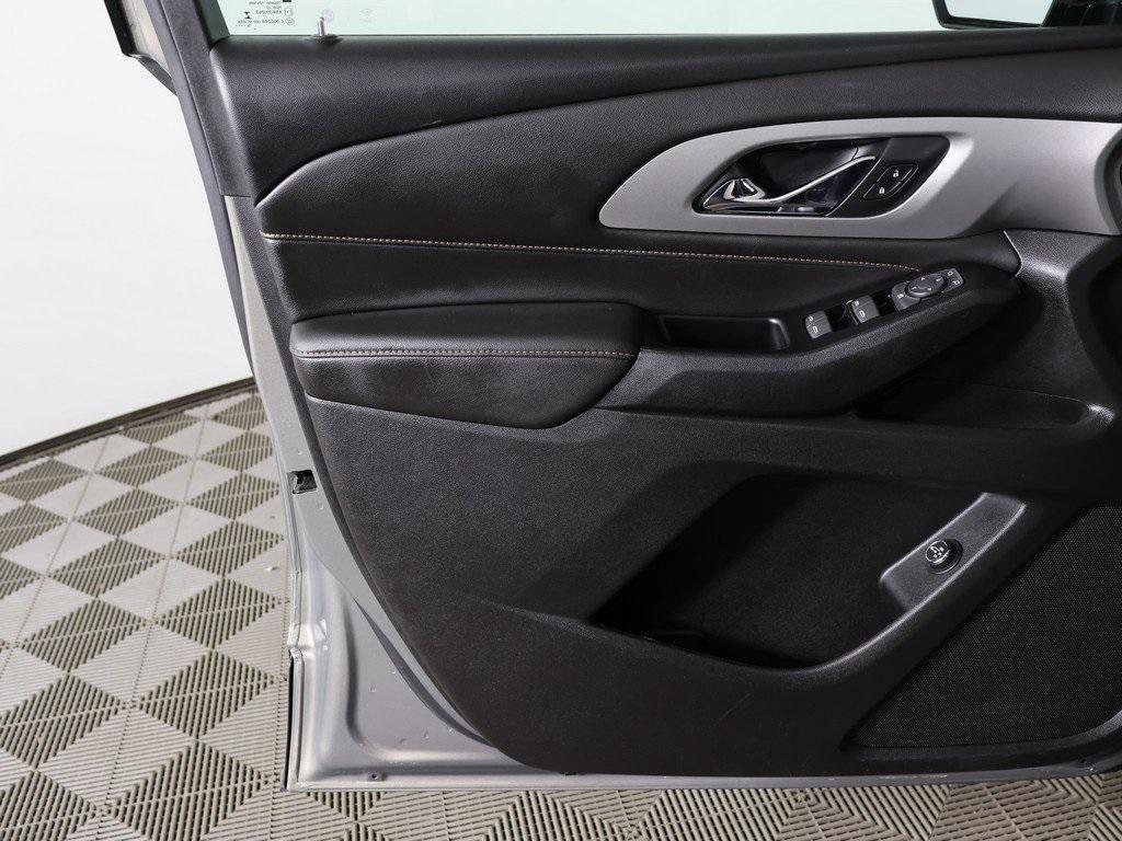 used 2019 Chevrolet Traverse car, priced at $16,590