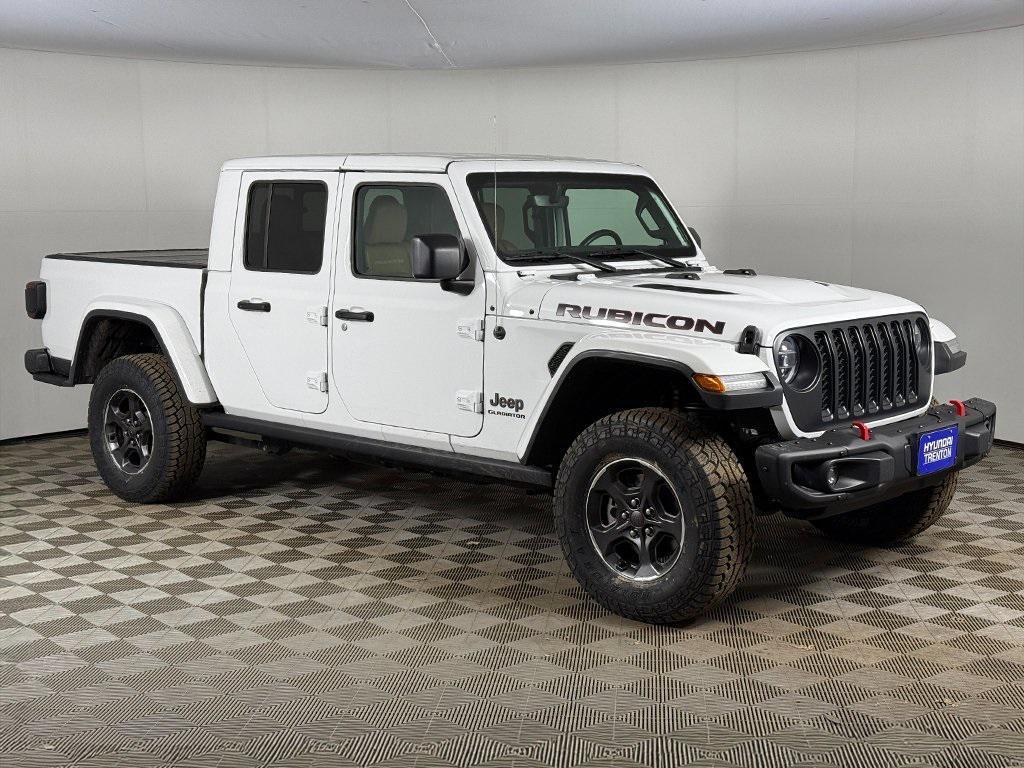 used 2020 Jeep Gladiator car, priced at $32,427