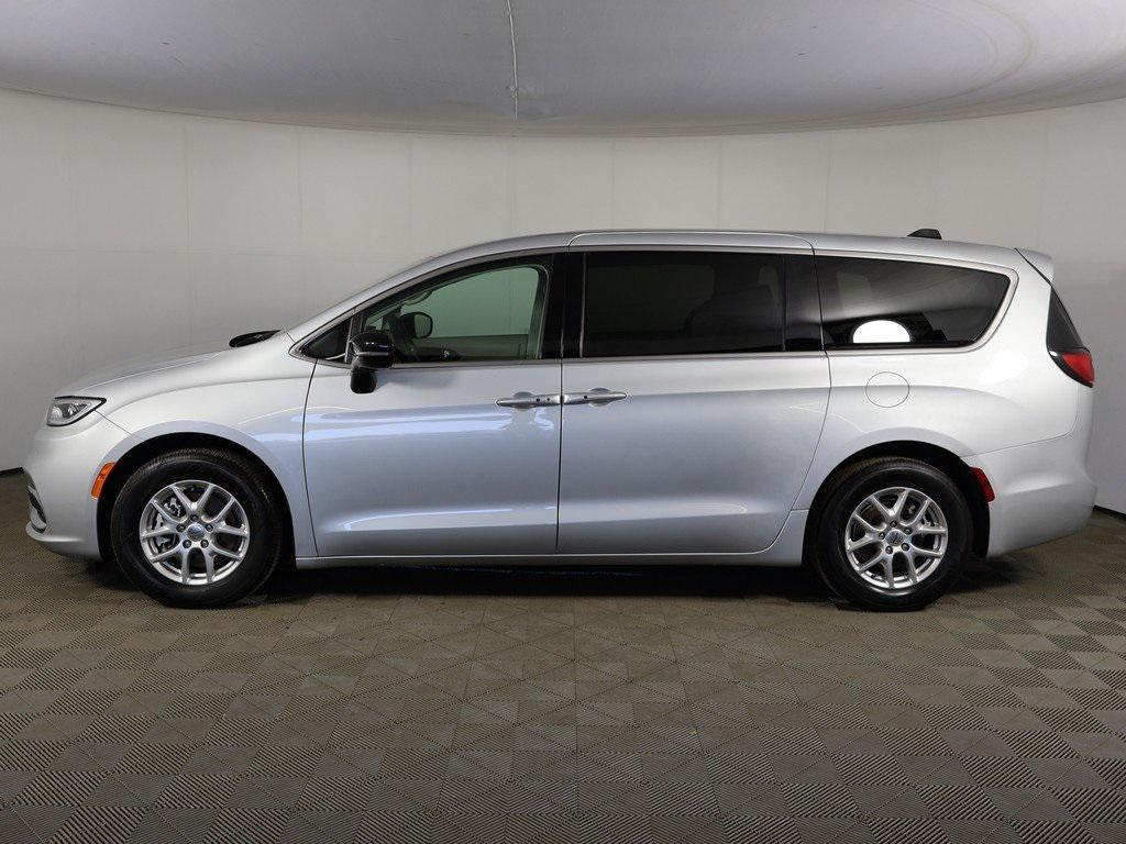 used 2024 Chrysler Pacifica car, priced at $29,470