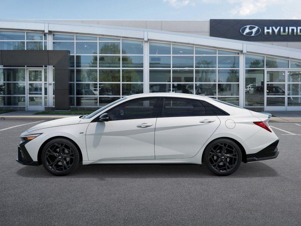 new 2025 Hyundai Elantra car