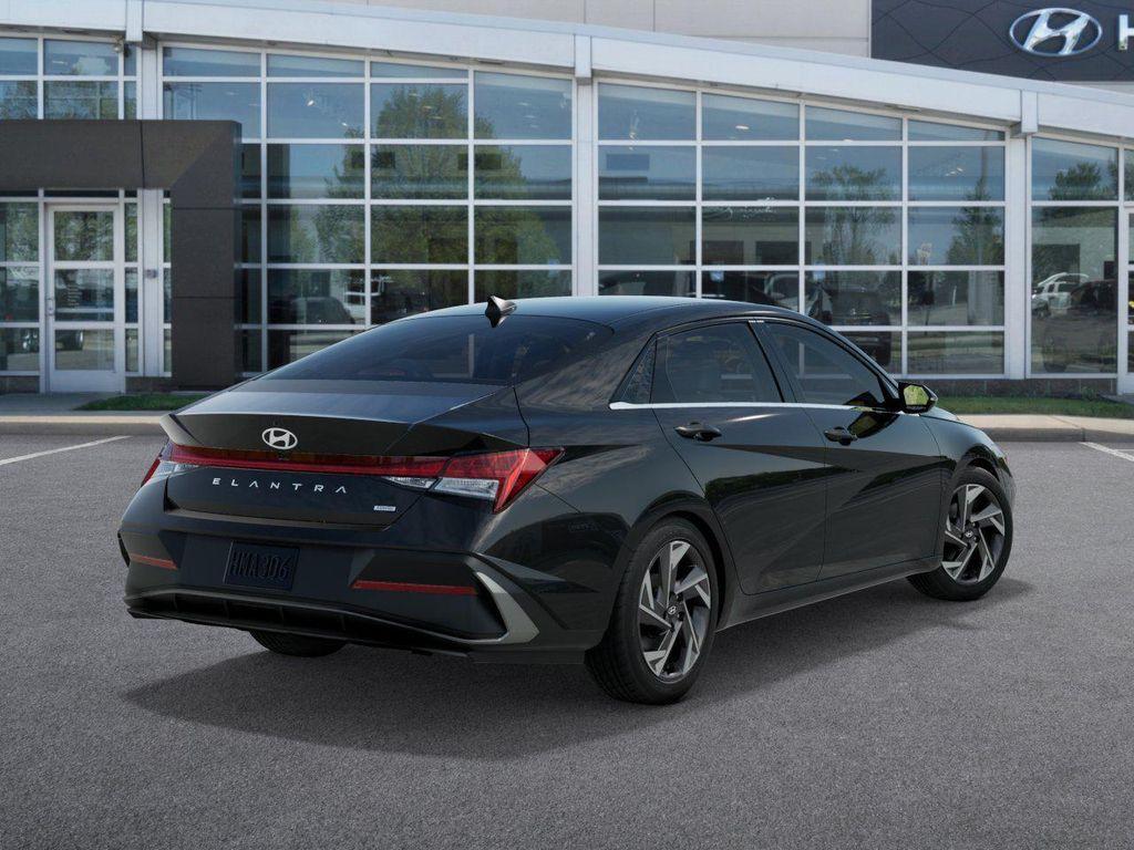 new 2025 Hyundai Elantra HEV car