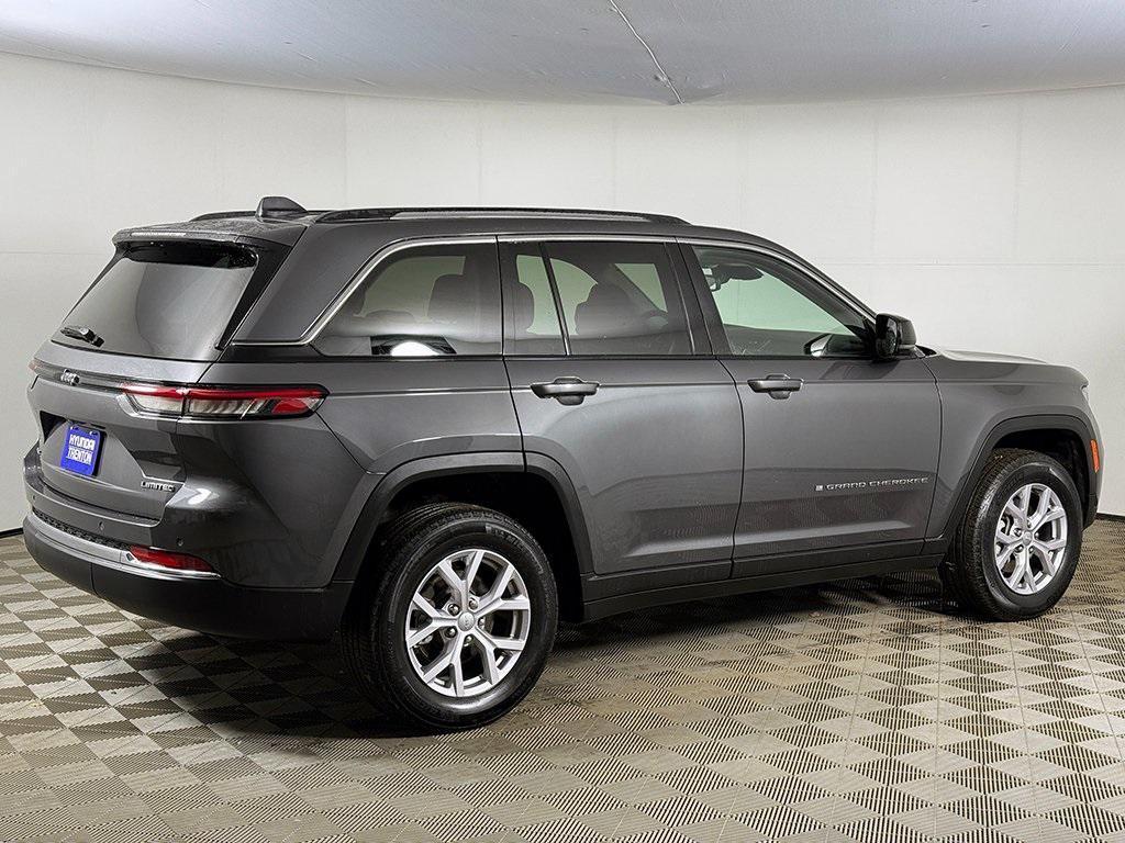 used 2022 Jeep Grand Cherokee car, priced at $32,947