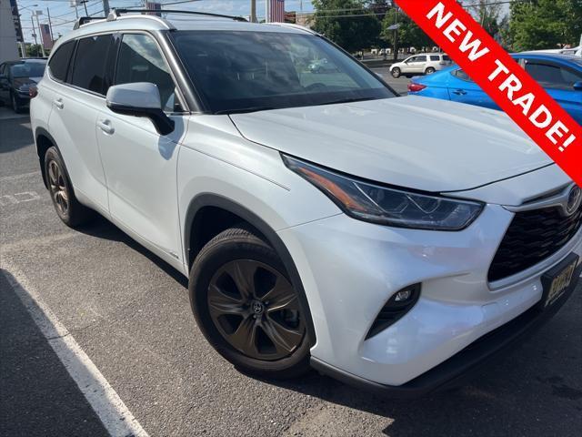 used 2022 Toyota Highlander Hybrid car, priced at $41,352