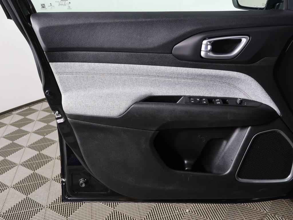 used 2022 Jeep Compass car, priced at $18,290