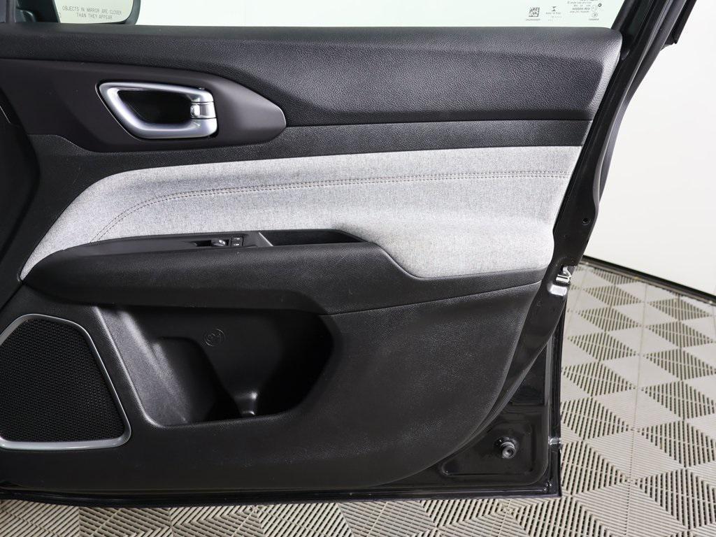 used 2022 Jeep Compass car, priced at $18,290