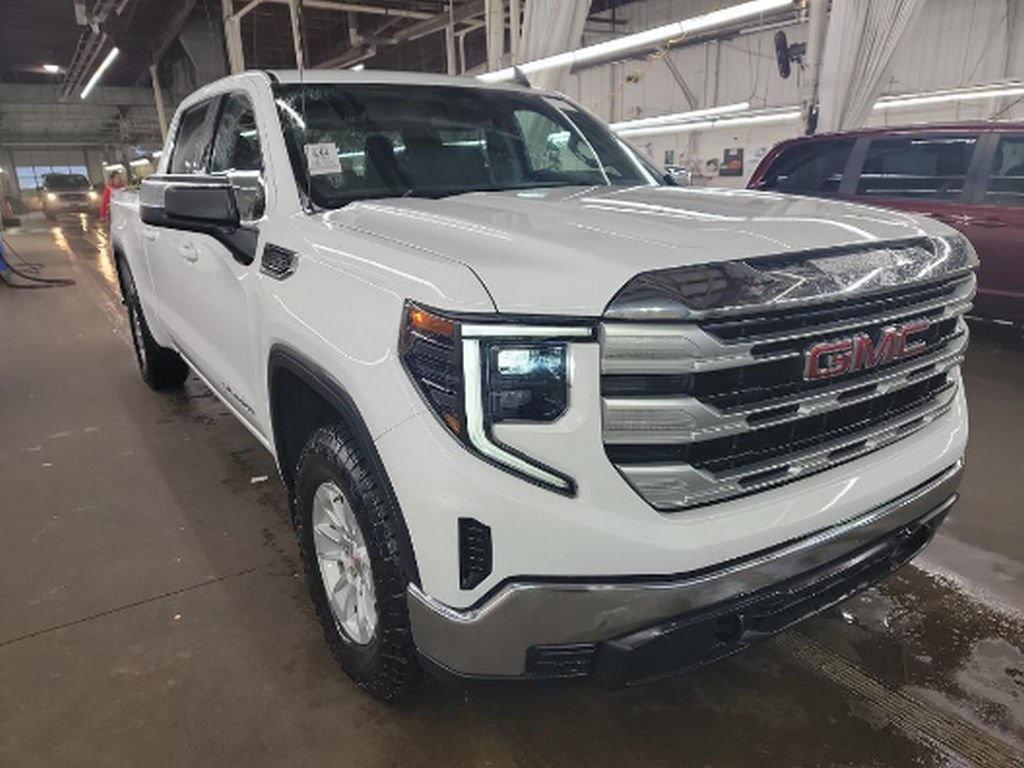 used 2022 GMC Sierra 1500 car, priced at $32,880