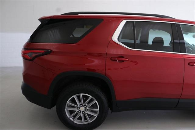 used 2023 Chevrolet Traverse car, priced at $31,987