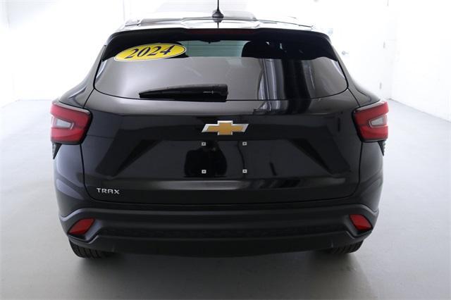 used 2024 Chevrolet Trax car, priced at $21,495