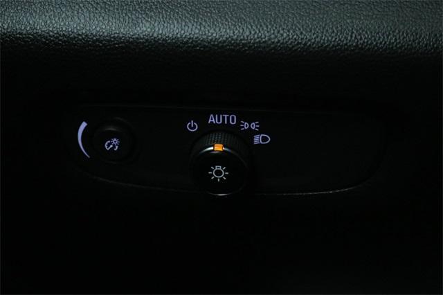 used 2023 Chevrolet Traverse car, priced at $31,550