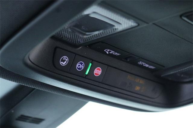 used 2023 Chevrolet Traverse car, priced at $34,995