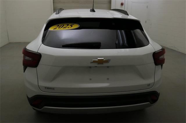 used 2025 Chevrolet Trax car, priced at $23,298