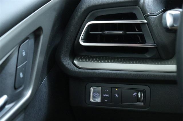 used 2025 Chevrolet Traverse car, priced at $41,790