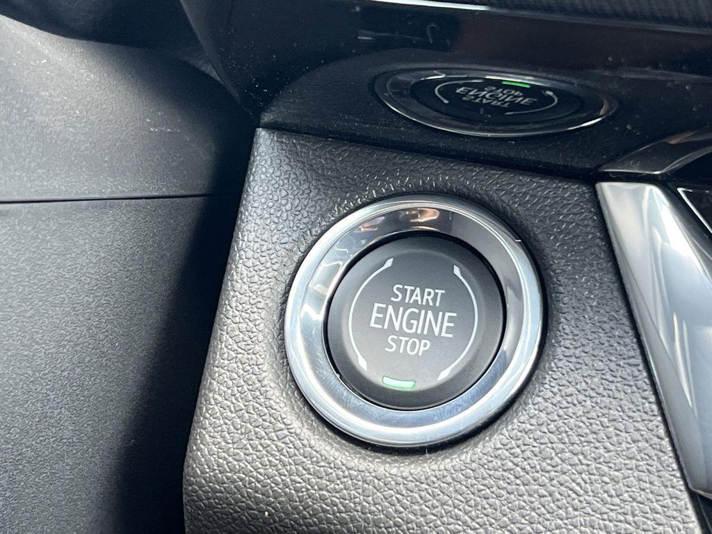 new 2025 Buick Envista car, priced at $32,475
