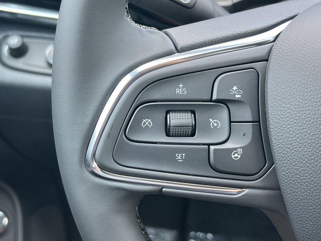 new 2025 Buick Envista car, priced at $32,475