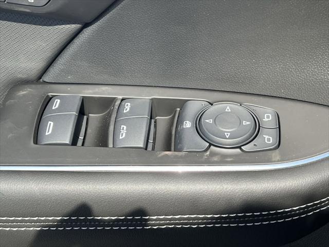 new 2025 Buick Envision car, priced at $38,390