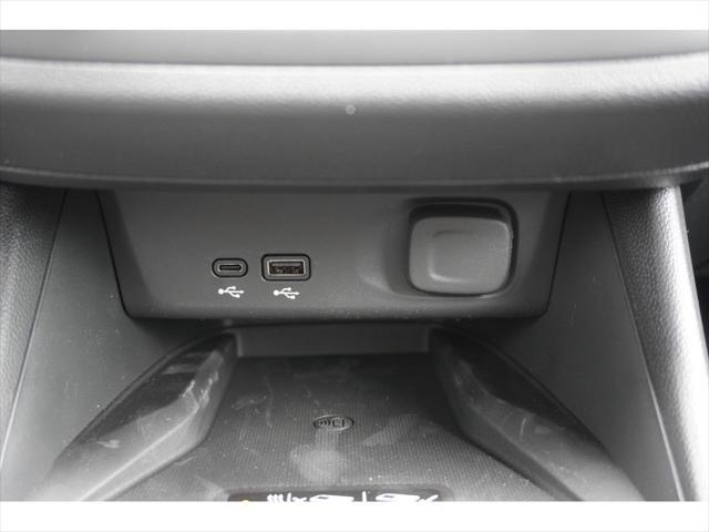 new 2025 Buick Envista car, priced at $25,885