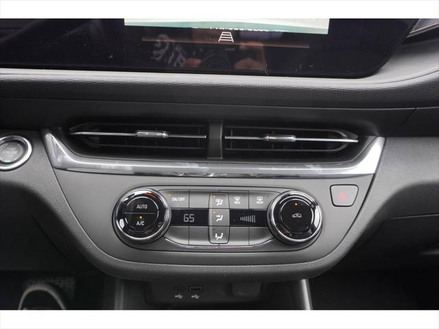 new 2025 Buick Envista car, priced at $25,885