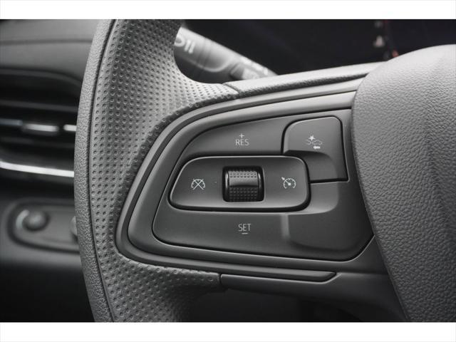 new 2025 Buick Envista car, priced at $25,885