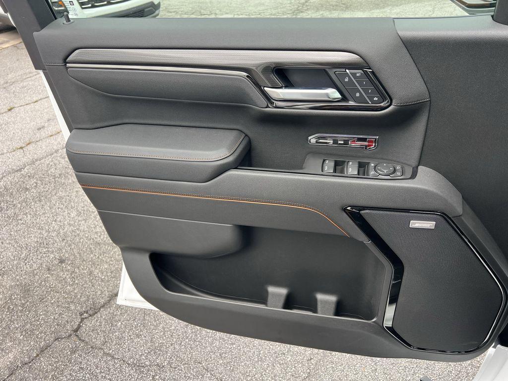 new 2025 GMC Sierra 1500 car, priced at $74,509
