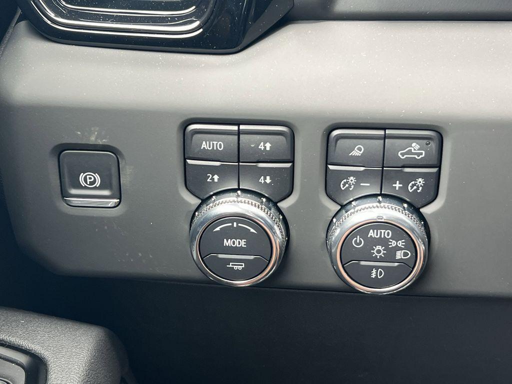 new 2025 GMC Sierra 1500 car, priced at $74,509