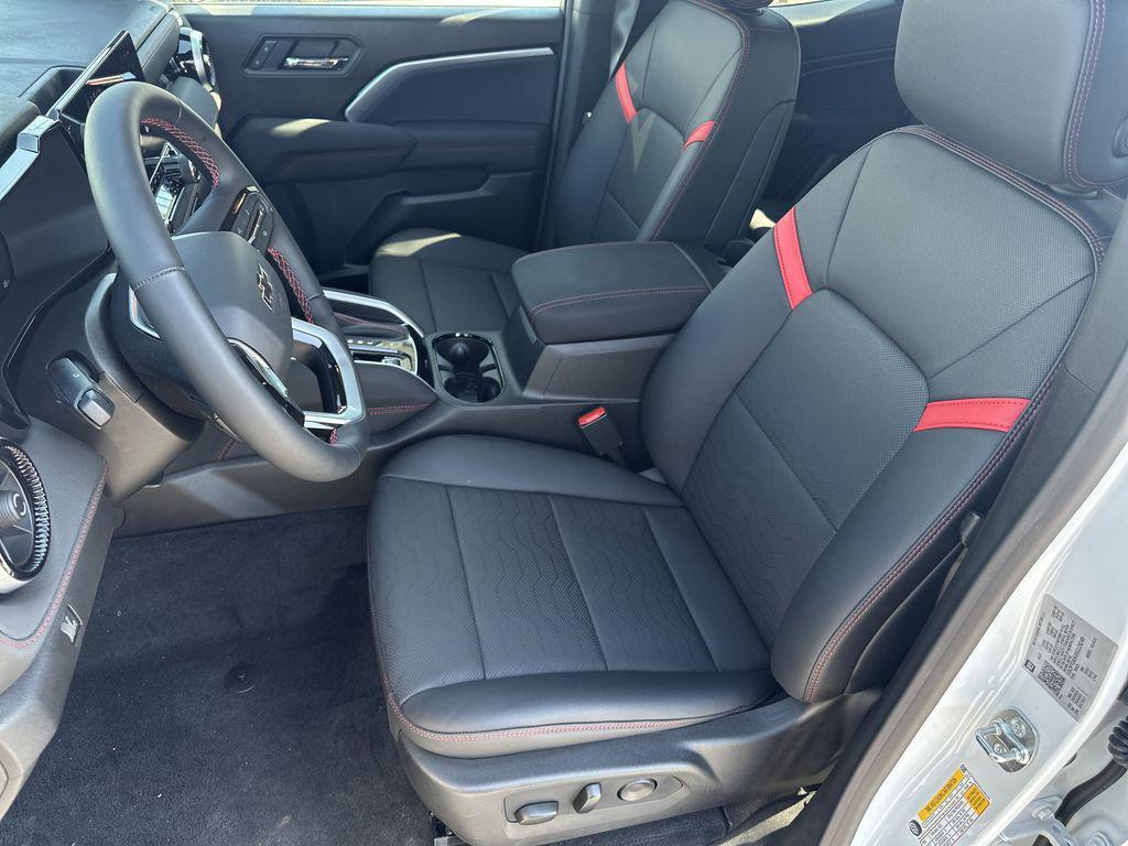 new 2025 Chevrolet Colorado car, priced at $50,164