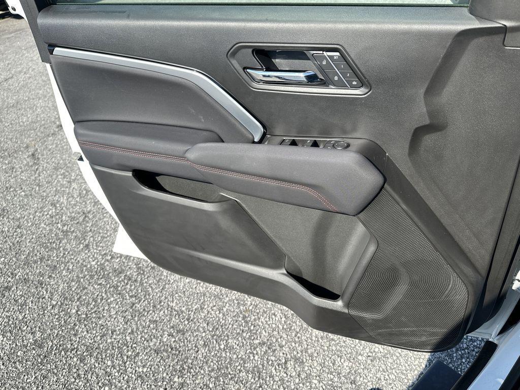 new 2025 Chevrolet Colorado car, priced at $50,164