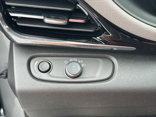 new 2025 Buick Envista car, priced at $31,950