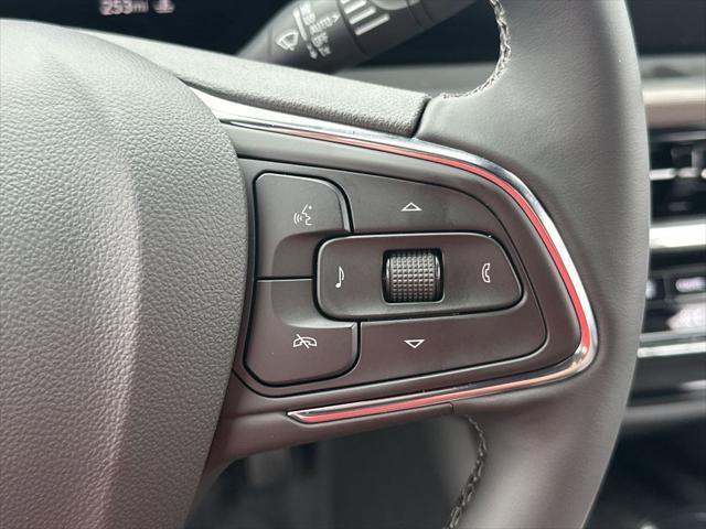 new 2025 Buick Envista car, priced at $31,950