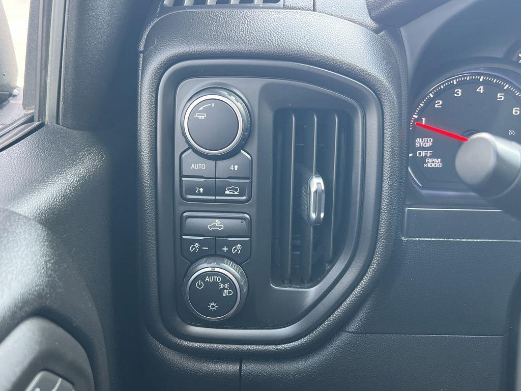 used 2022 Chevrolet Silverado 1500 car, priced at $28,999