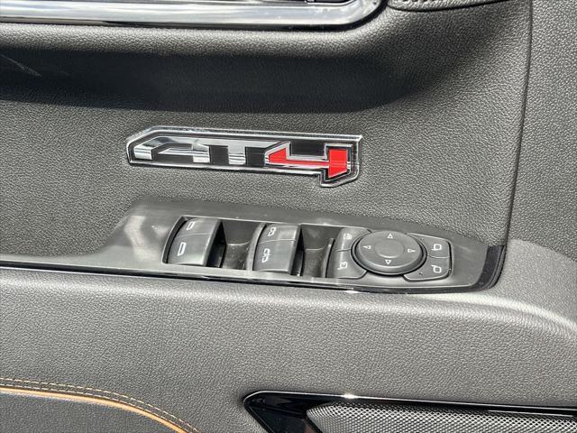 new 2025 GMC Sierra 1500 car, priced at $74,055