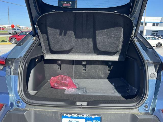 new 2025 Buick Envista car, priced at $30,515