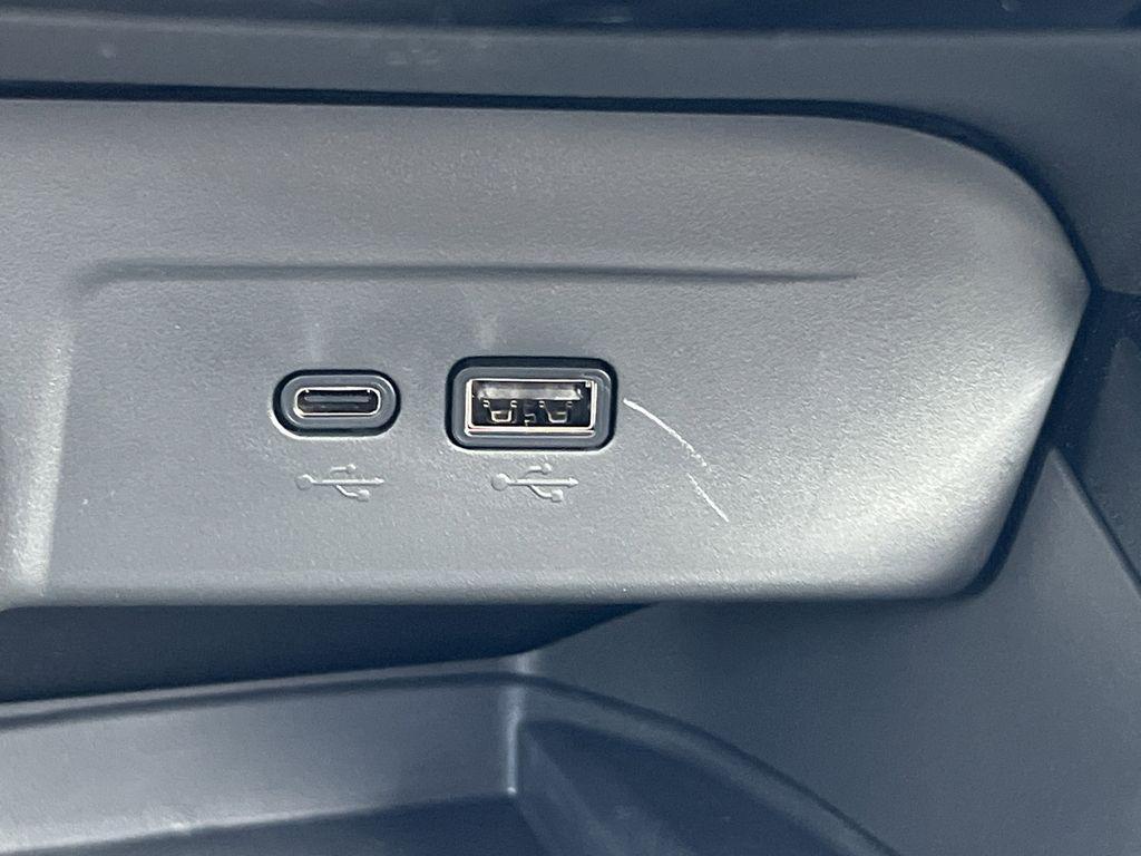 new 2025 Chevrolet Trax car, priced at $27,585
