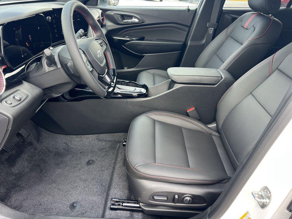 new 2025 Chevrolet Trax car, priced at $27,585