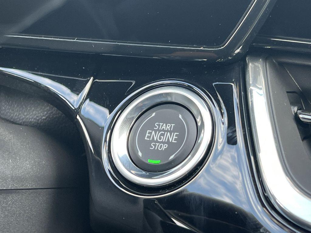 new 2025 Chevrolet Trax car, priced at $27,585