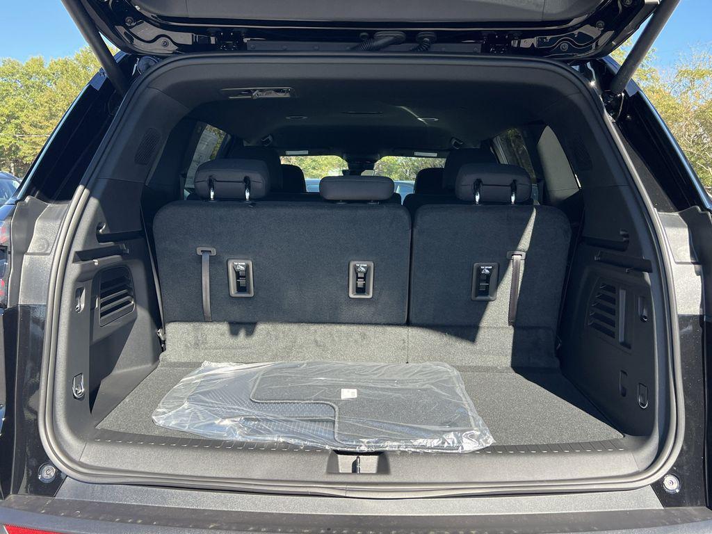 new 2026 GMC Acadia car, priced at $46,090