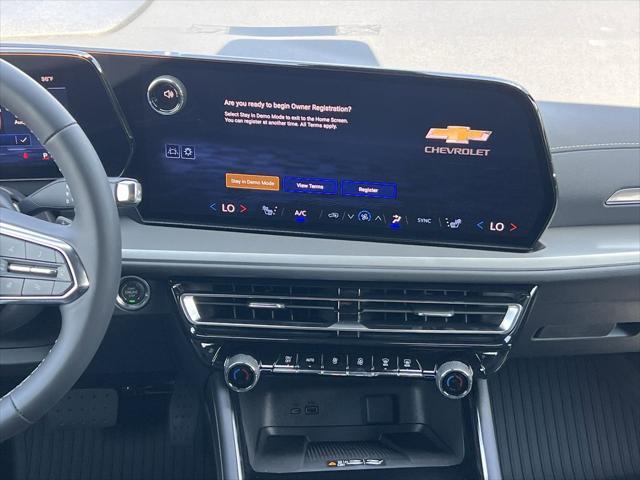 new 2025 Chevrolet Traverse car, priced at $46,555
