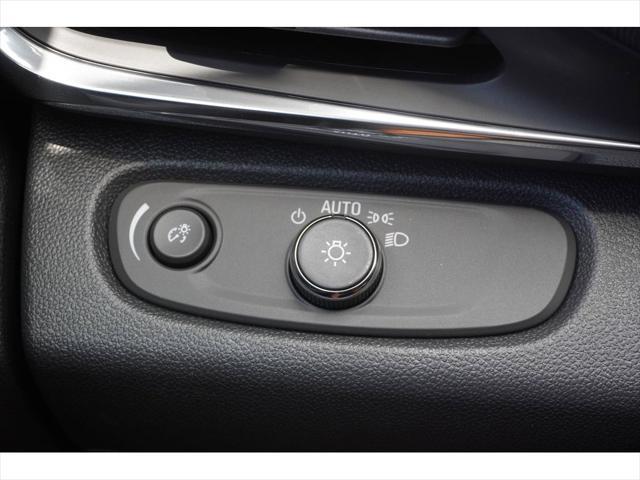 new 2025 Buick Envista car, priced at $26,860
